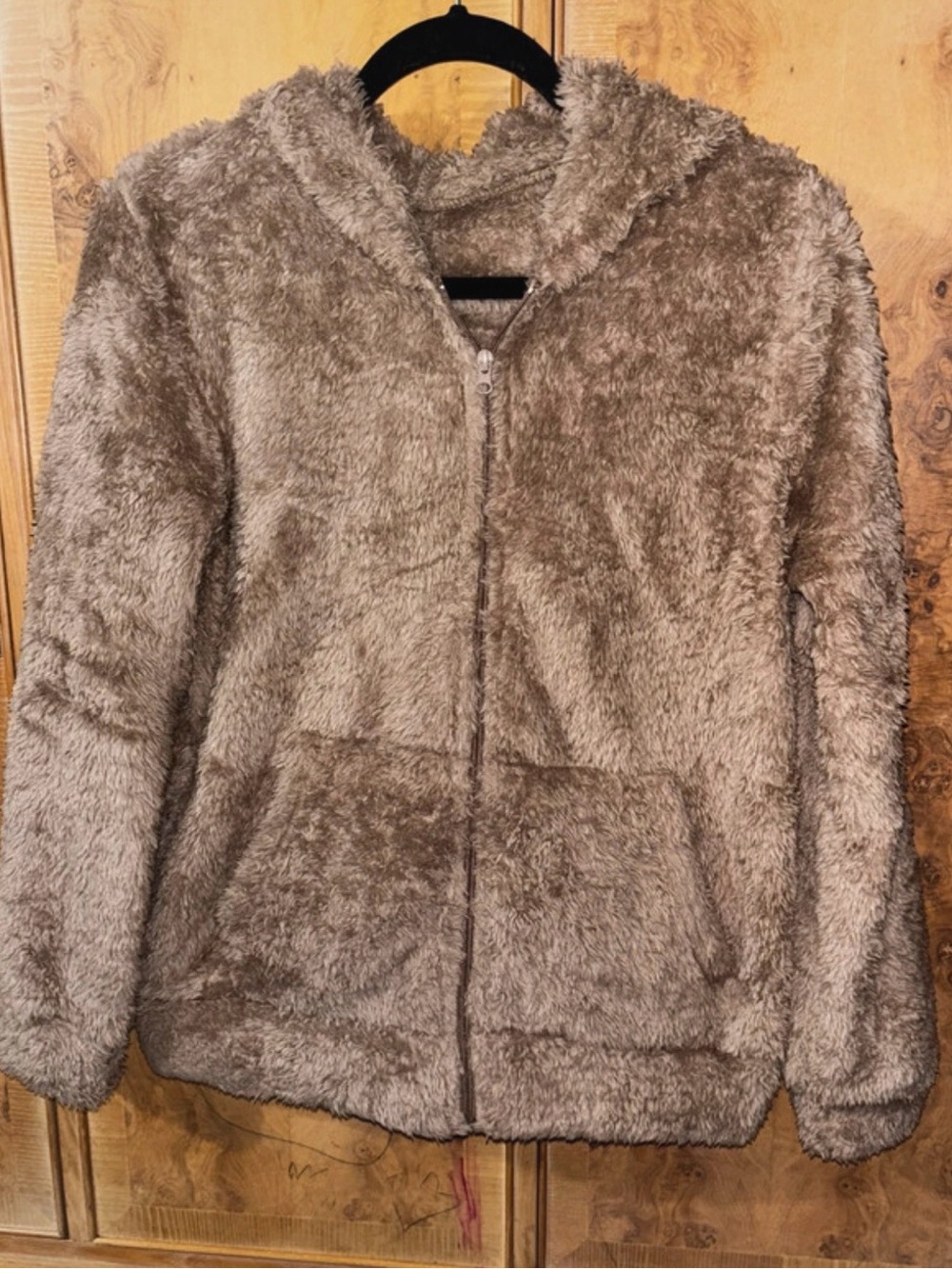 Plush Hooded Zip-Up Jacket in Taupe size S/M